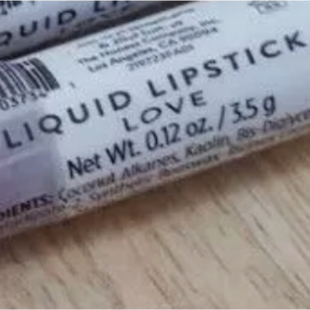 Honest Beauty Liquid Lipstick NWOB - Picture 3 of 4